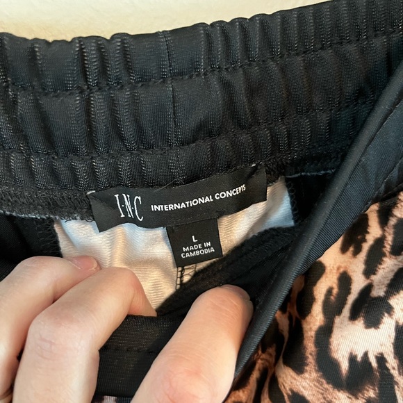 Mens jogger pants - Picture 3 of 6